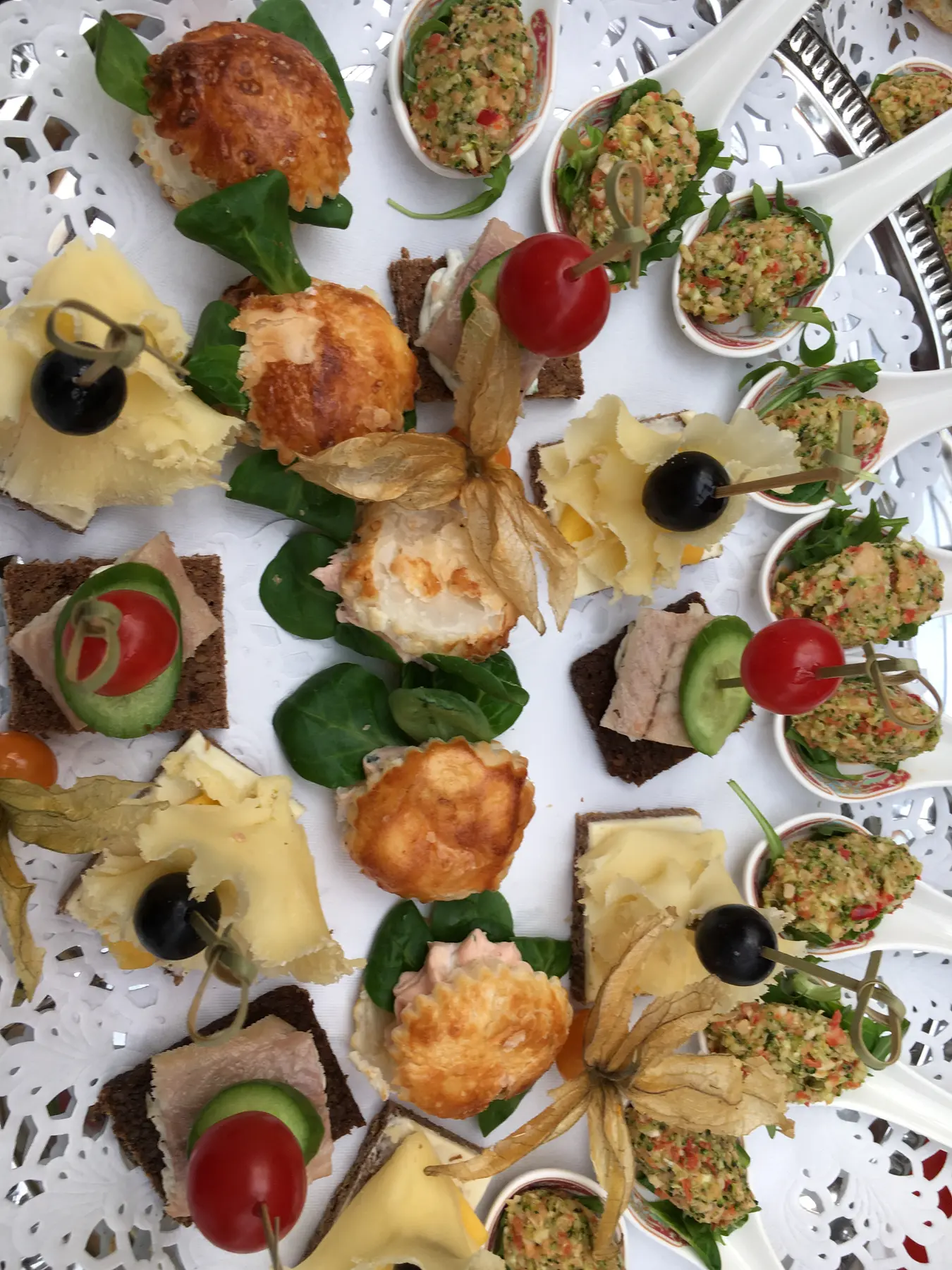 Vielfältiges Fingerfood vom Farmer